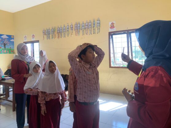 PPK Ormawa Umsida edukasi pemilahan sampah