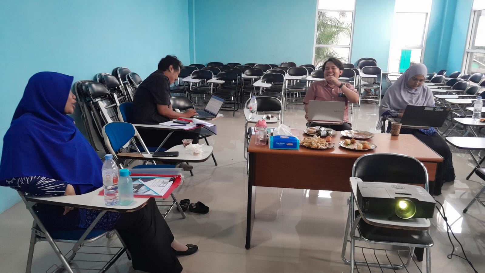 LPPM Universitas Muhammadiyah Banten Gelar MoNev Pengelolaan Jurnal Ilmiah Internal Tahun 2026_1 LPPM Universitas Muhammadiyah Banten Gelar MoNev Pengelolaan Jurnal Ilmiah Internal Tahun 2026_1