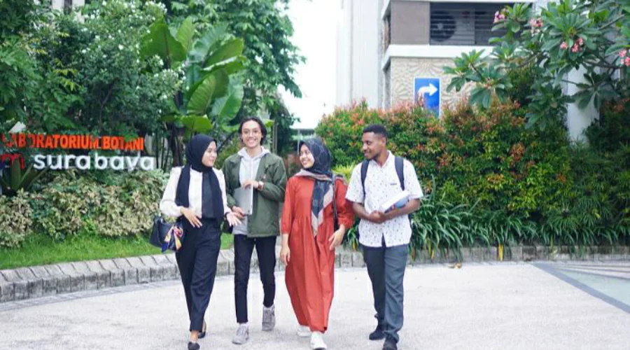 Mau Kuliah di UM Surabaya 2023/2024? Cek Jurusan Impianmu di 9 Fakultas Ini