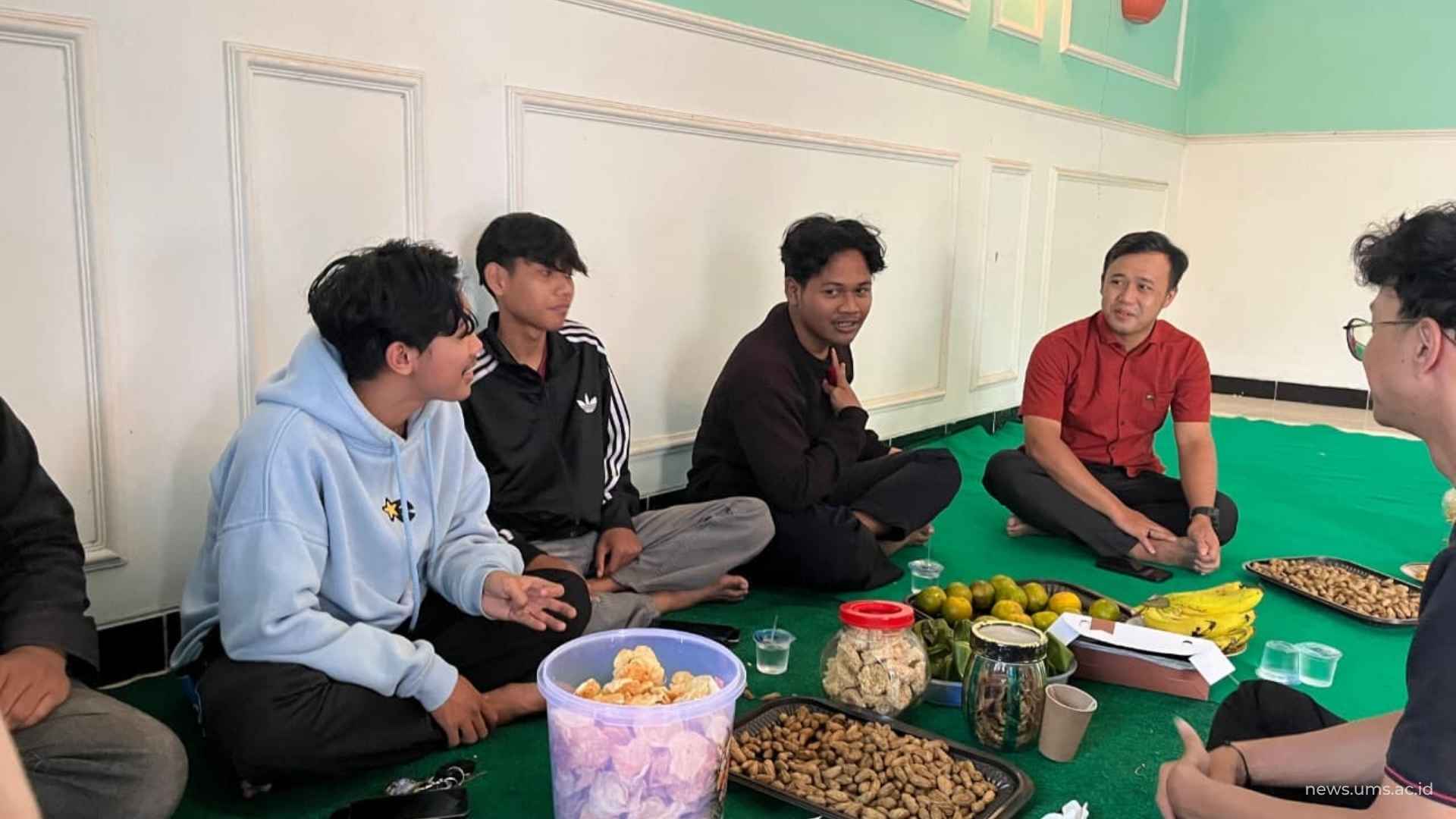 Tim PPK Ormawa HMP PTI UMS Kenali Nilai Sosial dan Budaya melalui Tradisi Sadranan